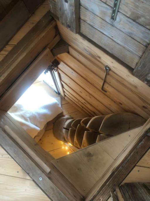 Nuit Insolite - La Cabane Du Haut-Doubs Les Gras エクステリア 写真